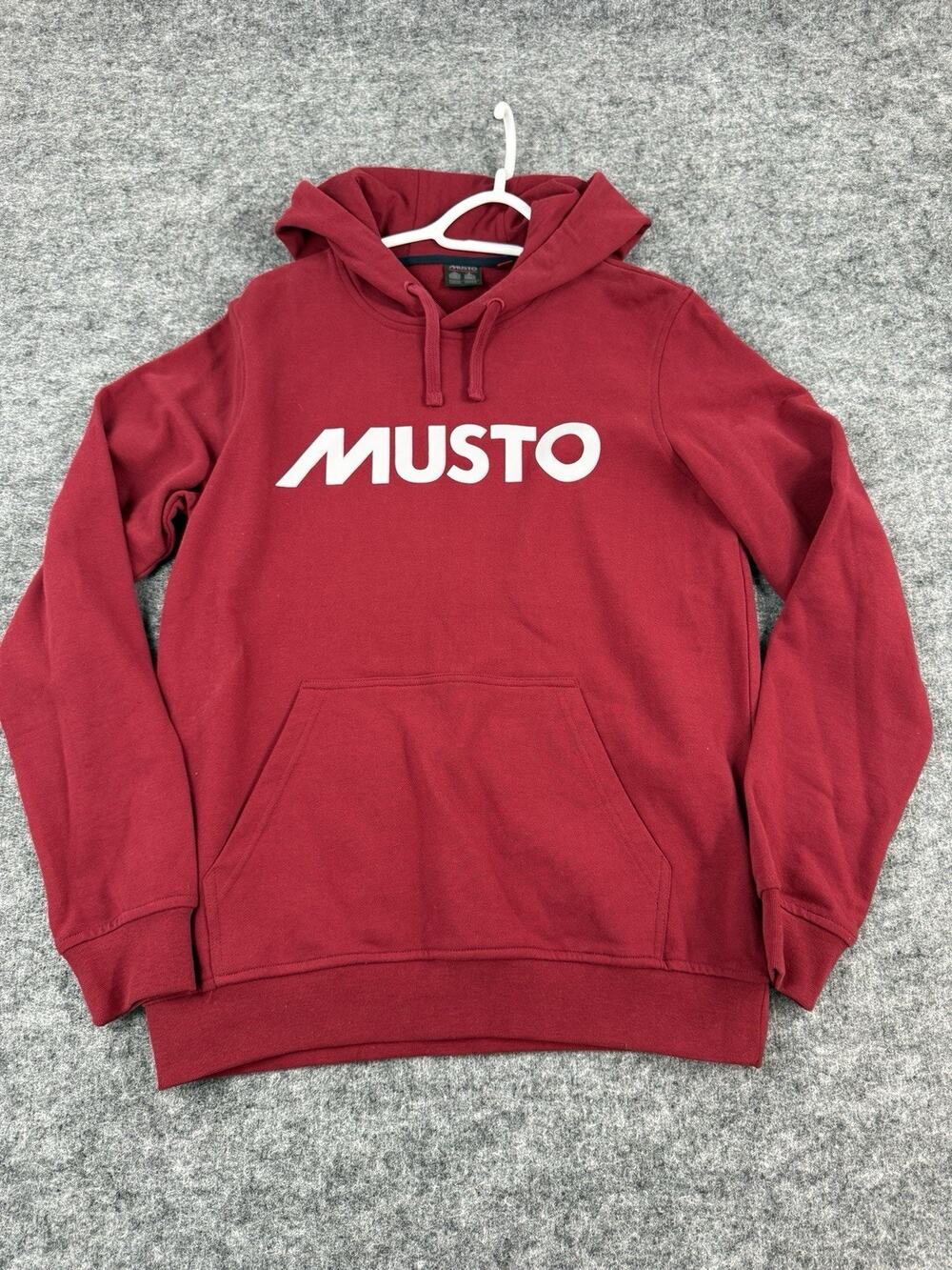Musto Hoodie Mens Medium Red Sailing Outdoor Shirt Pullover Performance N105
